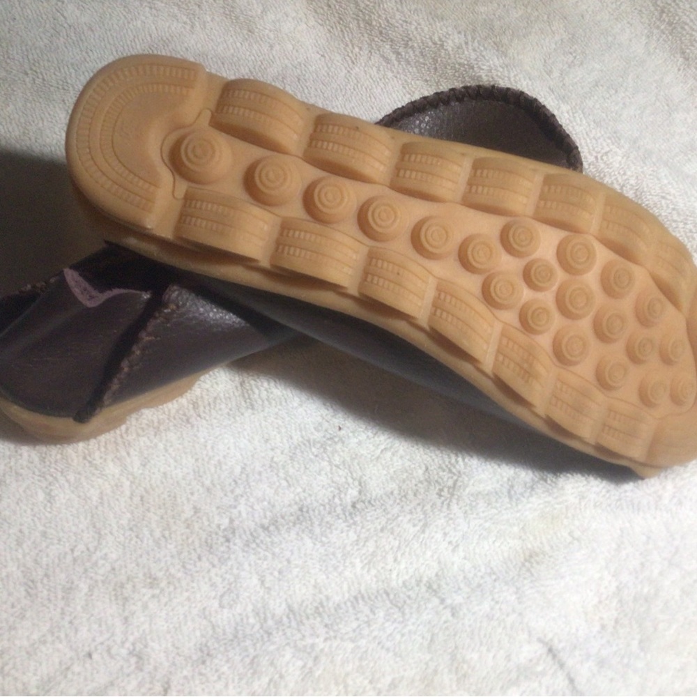 Shoe - Picture 3 of 3